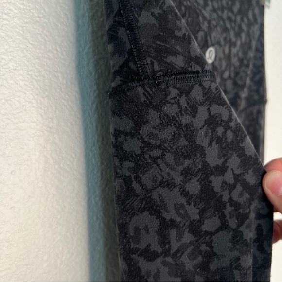 Lululemon Align Pant II 25" Wild Thing Camo Deep Coal Multi 2 - Picture 7 of 16